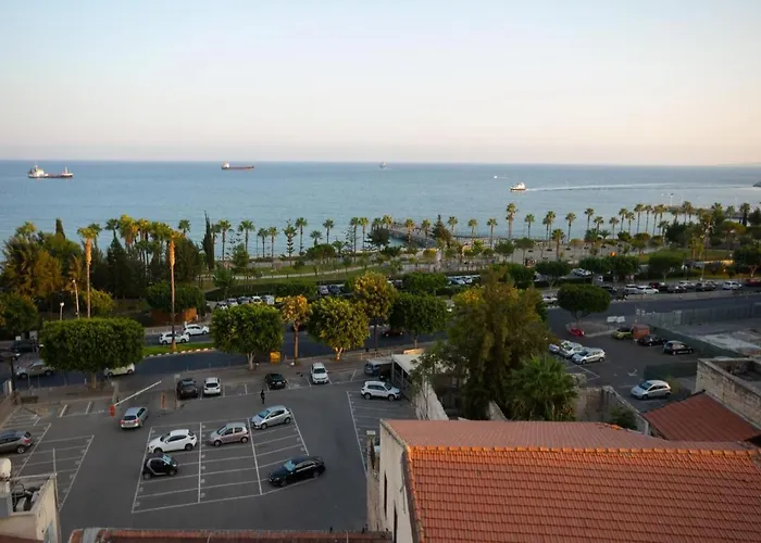 1-80 Collection Penthouse By Trulycyprus リマソール