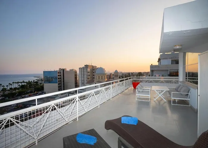 アパート 1-80 Collection Penthouse By Trulycyprus *